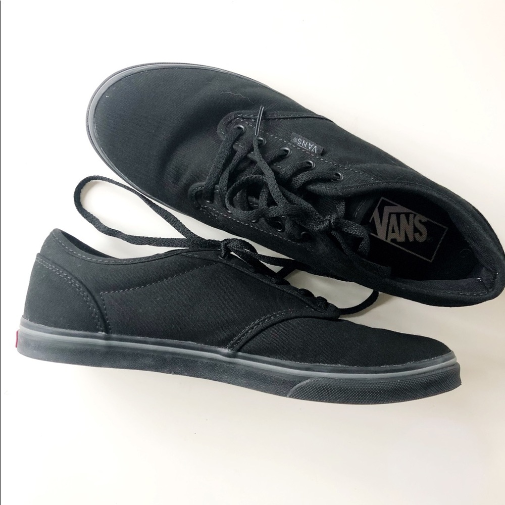 Vans black low top skate shoes